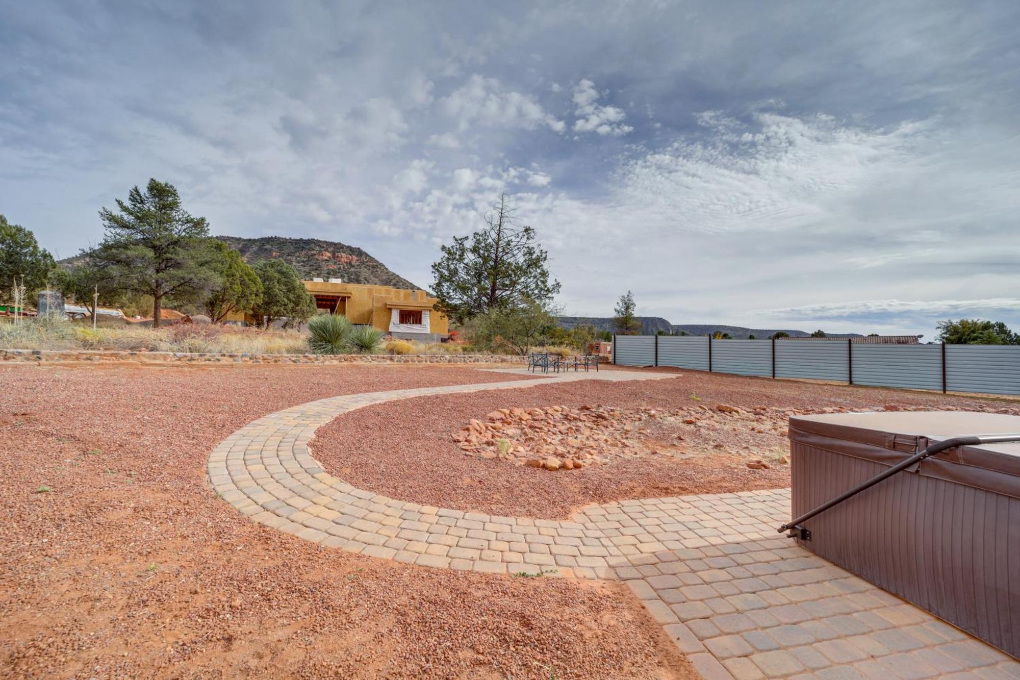 Red Rock Dog-Friendly Home Near Hiking Trails! Sedona Luaran gambar